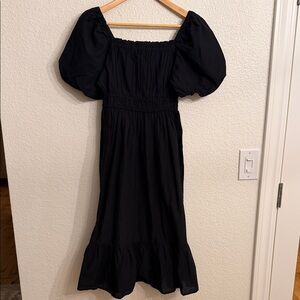 Dizzy Black Puff-Sleeve Midi Dress